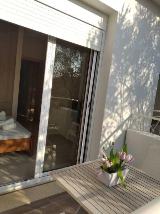 Cozy Villa Vita Lagonisi Kalivia Thorikou Exterior foto