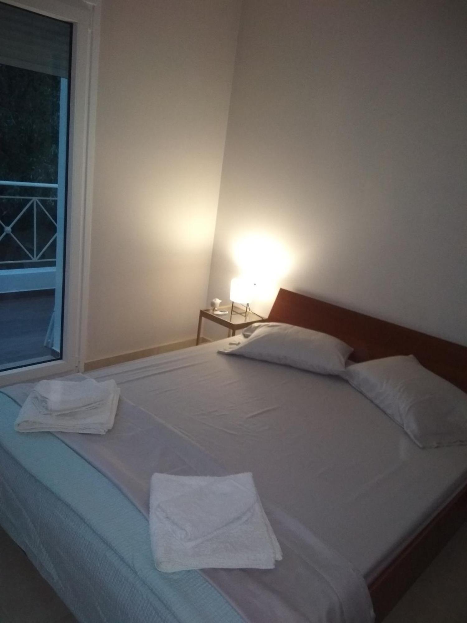 Cozy Villa Vita Lagonisi Kalivia Thorikou Cameră foto